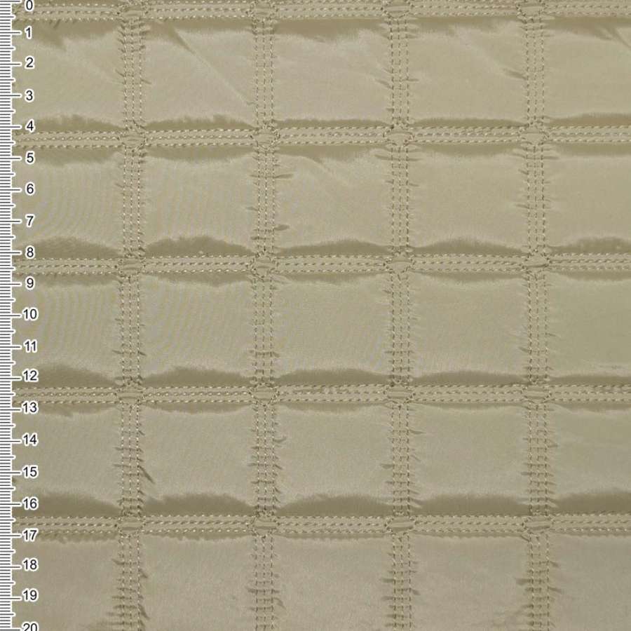 Ткань плащевая стеганая матовая квадраты 4,5 см бежевая светлая, ш.145