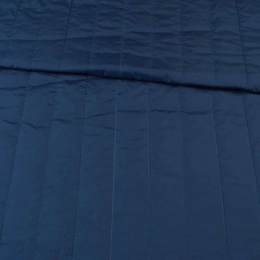 Ткань плащевая стеганая матовая полоска 5 см синяя темная, ш.145