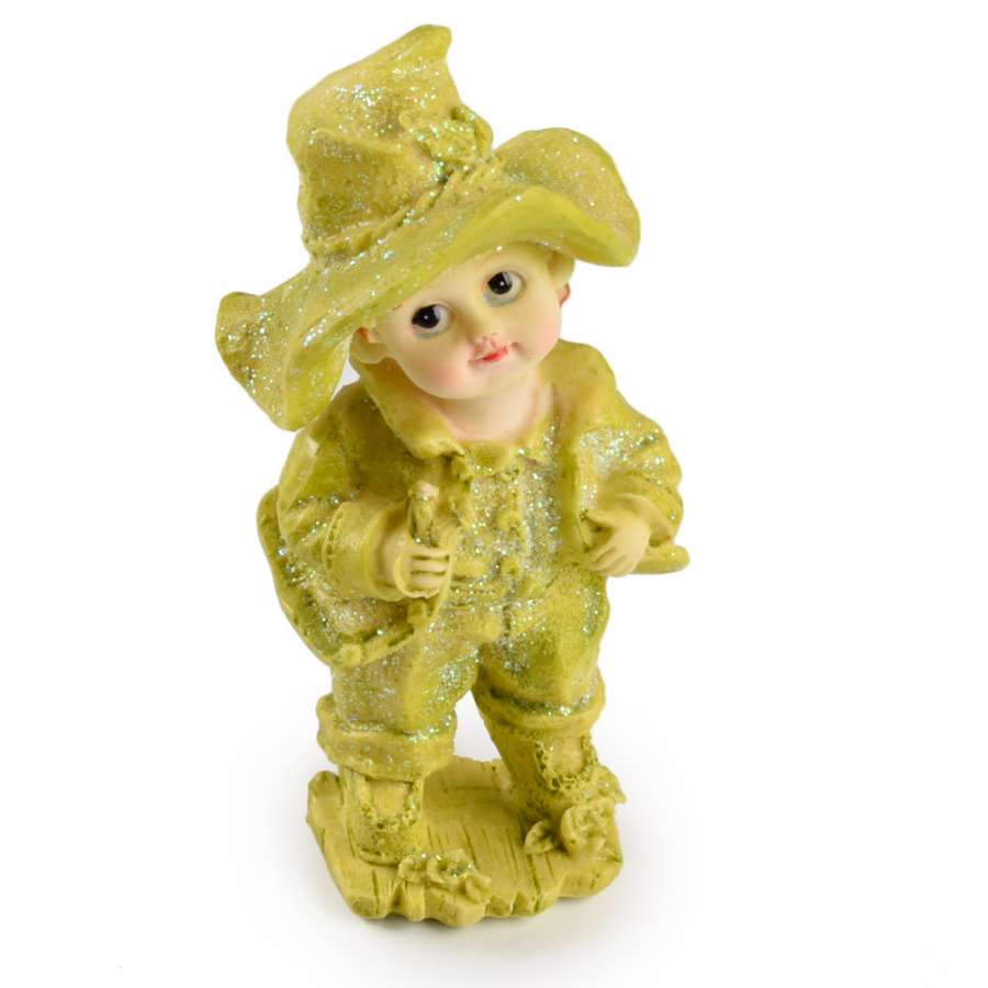 Фигурка статуэтка мальчик с рогаткой 13х7х6 см в салатовая