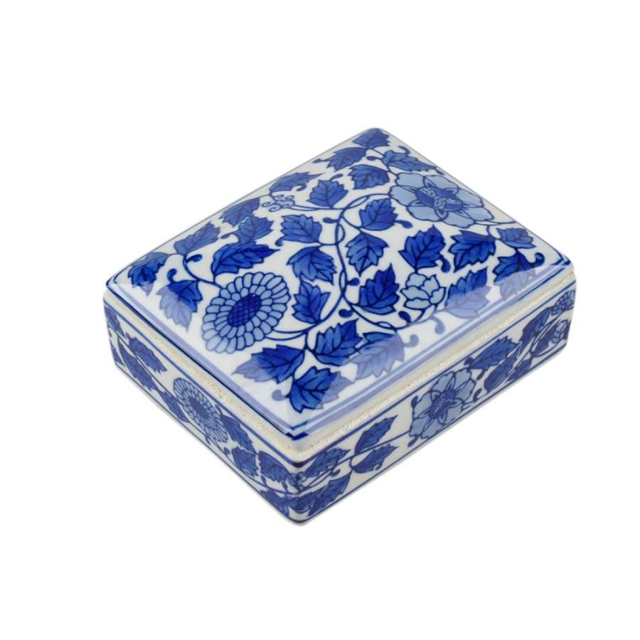 Шкатулка керамическая 13,5х10,5х5,5 см майоры, листья синие на белом фоне