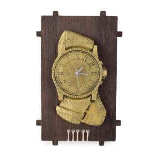 Часы настенные на деревянной основе 36x21см Часы золотистые