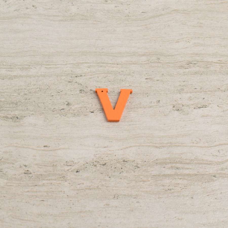 Пришивной декор буква V оранжевая, 25мм