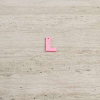Пришивной декор буква L розовая, 25мм