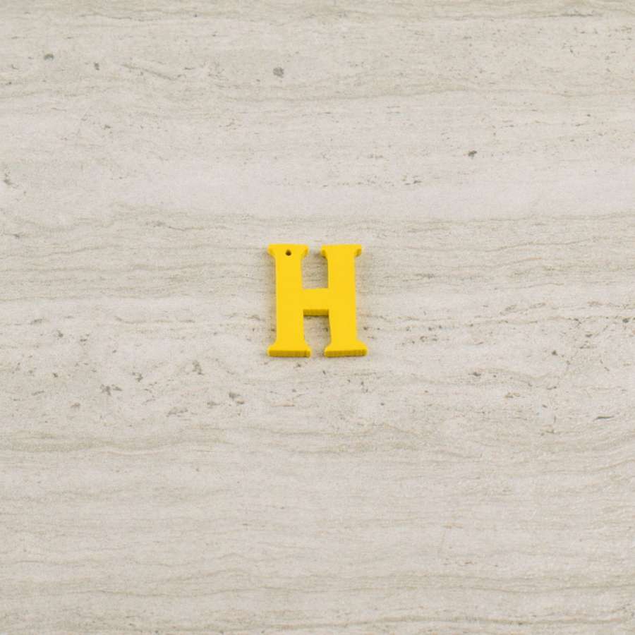 Пришивной декор буква H желтая, 25мм