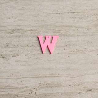 Пришивний декор літера W рожева, 25мм