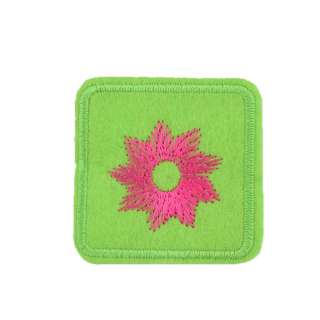 Термоаппликация Квадрат с цветком розовым 45х45мм салатовый
