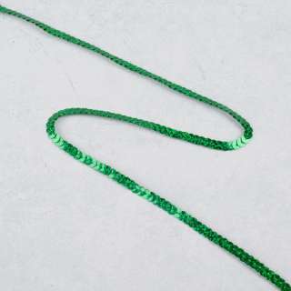 Тесьма-чешуя в один ряд на нитке 3мм зеленая