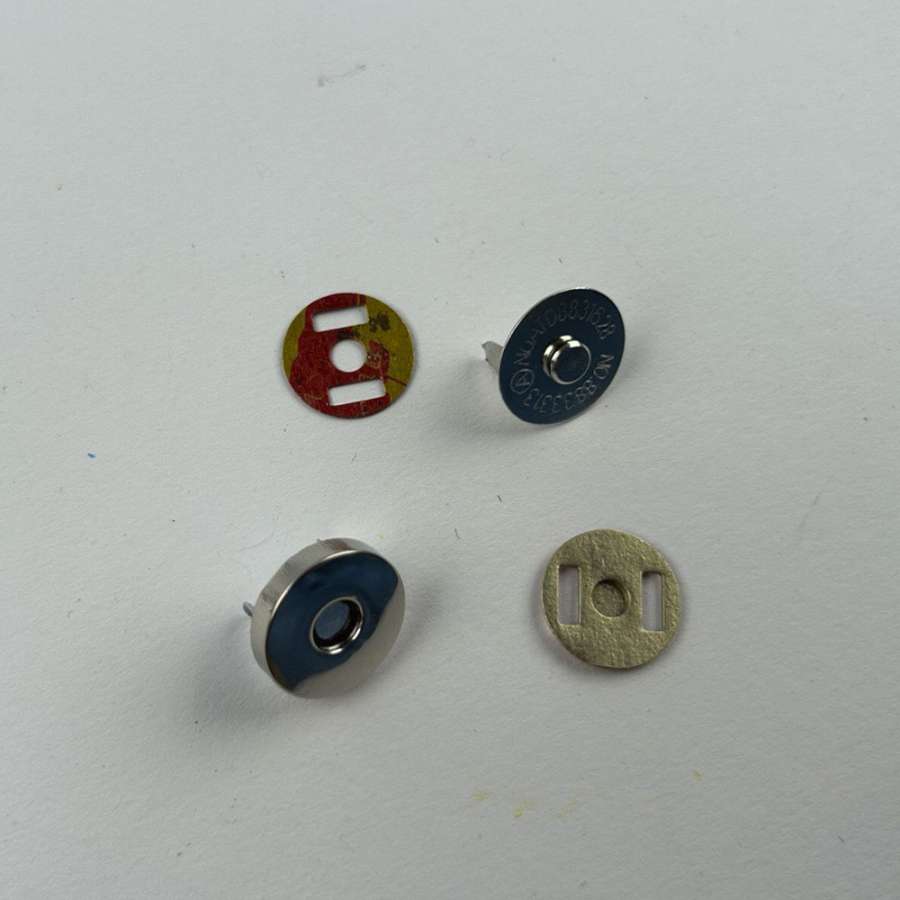 Застібка-кнопка магнітна для сумки нікель, 18мм (4 частини)