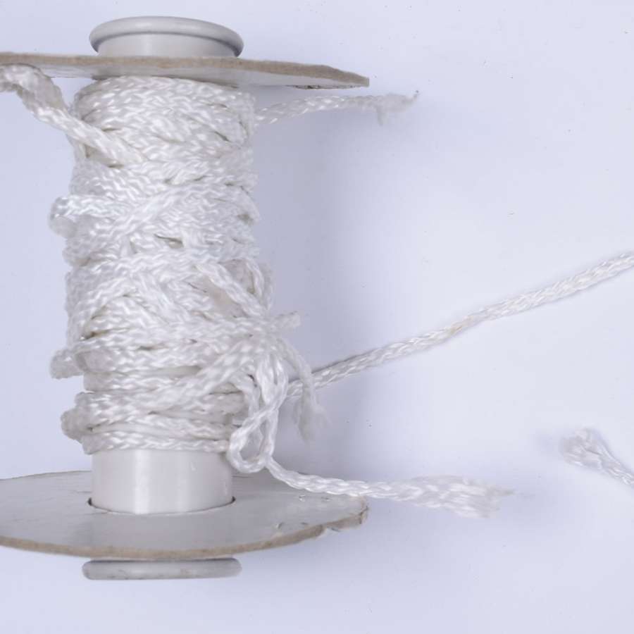 Шнур спортивный плетеный белый